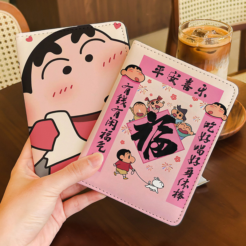 かわいいしんちゃんかわいいパスポートカバー多機能カードホルダ - Travel Accessories For Japan Trip のレビューと価格