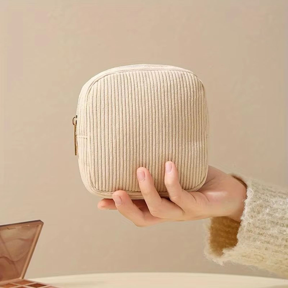 大容量サニタリーパッドバッグ 化粧品・口紅収納バッグ 下着・ - Cable Organizer Travel のレビューと価格