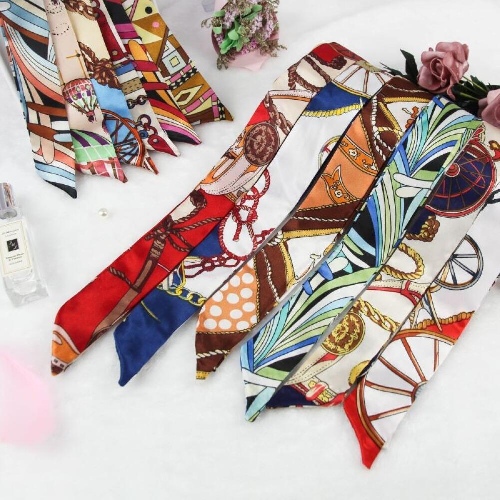 韓国シルクスカーフ ソフトサテンヘアネックスカーフ 女性用  - Travel Accessories Present のレビューと価格