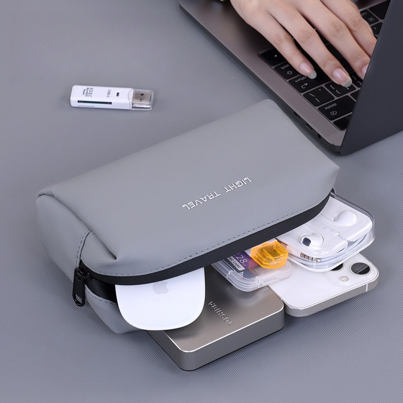 防水ポータブルトラベルオーガナイザーバッグ（充電器、ケーブル - Travel Accessories Us のレビューと価格