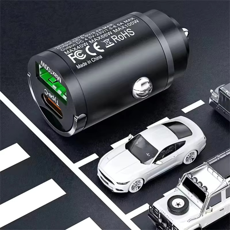 100W PD USBカーチャージャー、ライター型急速充電器 - Travel Plug Type C のレビューと価格