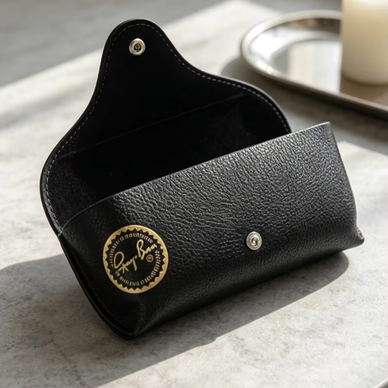 レイバン レザーサングラスケース ポータブルスナップポーチ  - Travel Accessories Pouch For Men のレビューと価格