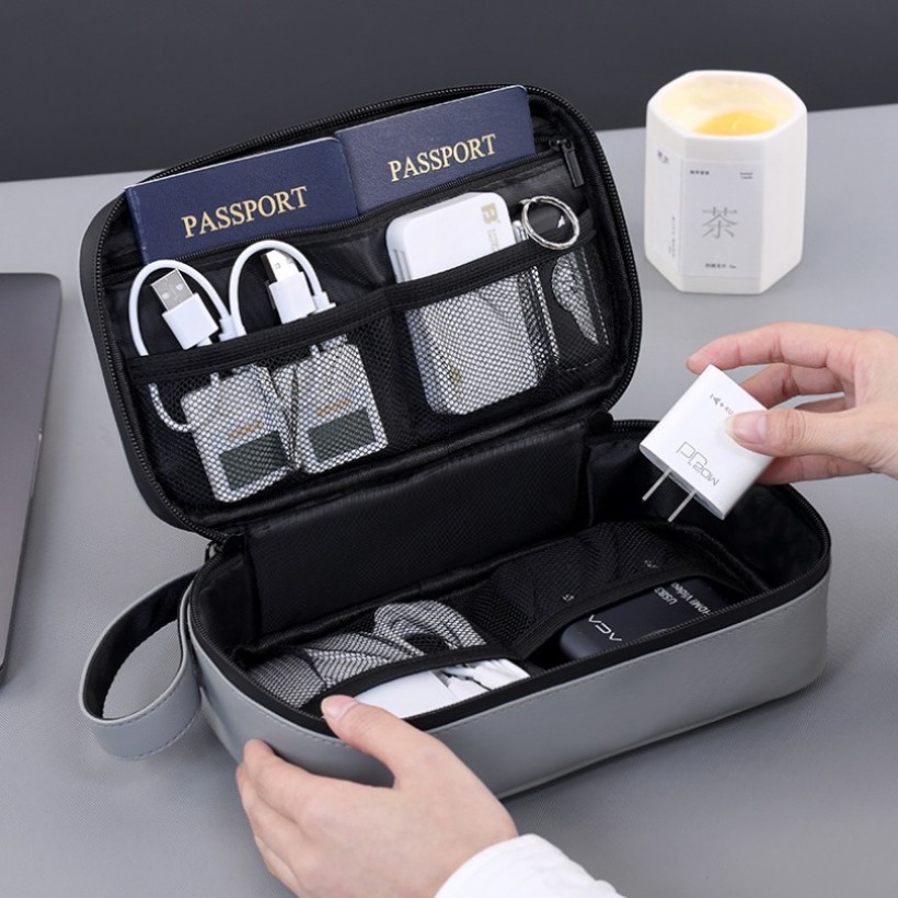 軽量ハンドヘルドデジタルガジェット収納バッグ、多ポケット電子 - Travel Accessories Us のレビューと価格